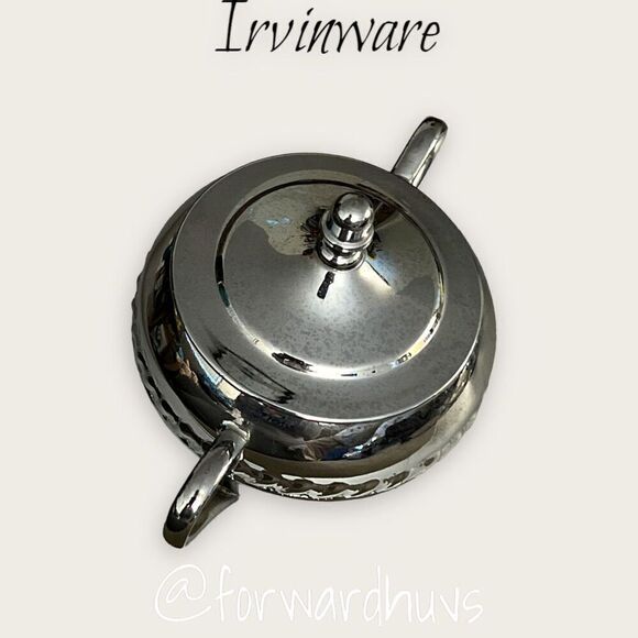 Irvinware Silver Tone Butter Dish, Sugar & Creamer Dish and Salt & Pepper Shaker - Picture 10 of 13